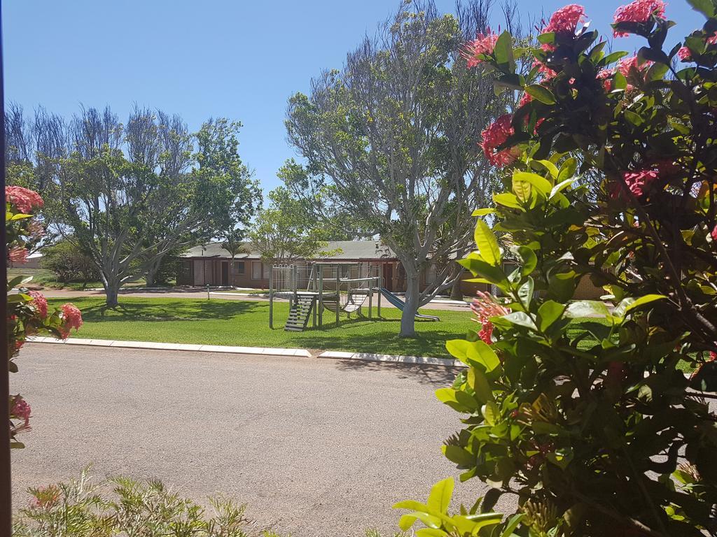 Carnarvon Gateway Motel Exterior foto